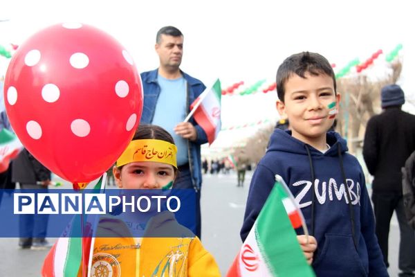 مردم غیرتمند یزد بار دیگر صحنه‌ای از همبستگی ملی را رقم زدند