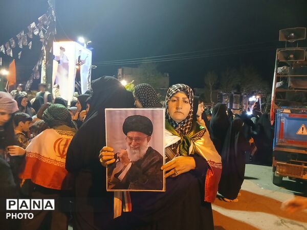 حضور پر شور مردم کوهدشت در گردهمایی وحدت و همدلی ملی درموج چهل و سوم اجتماعات 