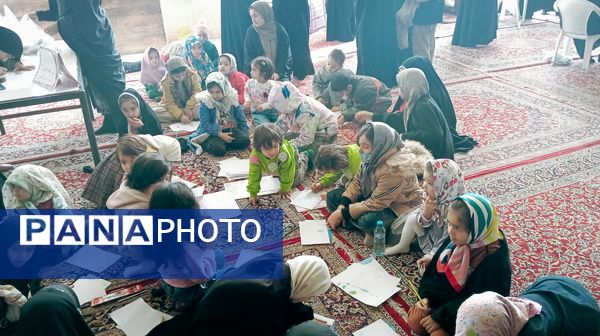 برپایی غرفه کودک در نمازجمعه شهرستان کاشمر 