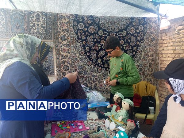 جشنواره و نمایشگاه بومی و محلی بهار در بهار روستای جندابه