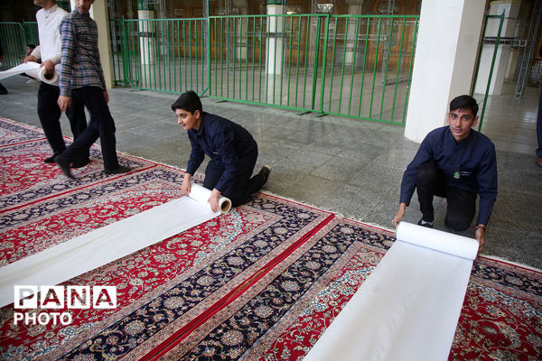 سفره افطاری حرم کریمه اهل بیت(س) در ماه ضیافت الهی