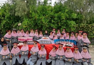 جشن پایان دوره مقطع ابتدایی کلاس ششمی‌های دبستان حاج محمود فیض