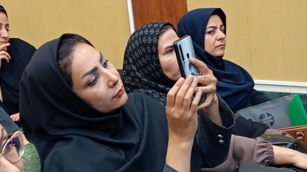 تجهیز مراقبان سلامت مدارس استان چهارمحال وبختیاری به ابزارهای نوین