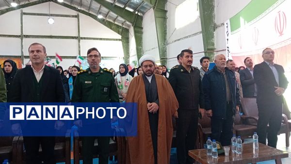 گردهمایی دختران نسل سلیمانی در دبیرستان فاطمه الزهرا(س) 