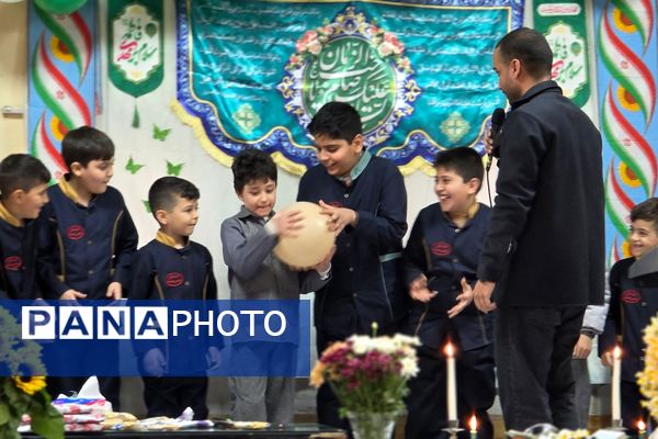 جشن میلاد با سعادت حضرت مهدی موعود(ع)در دبستان حاج همت بهارستان ۲