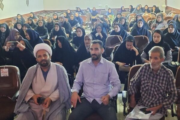 دوره توانمند سازی مربیان پیش‌ دبستانی در بروجرد