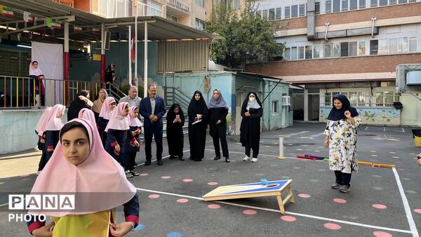 جشن عاطفه‌ها در دبستان علامه طباطبایی منطقه ۶ 