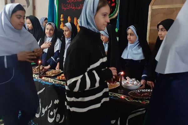مراسم سوگواری شهادت حضرت فاطمه(س) در مدارس ناحیه 2 بهارستان