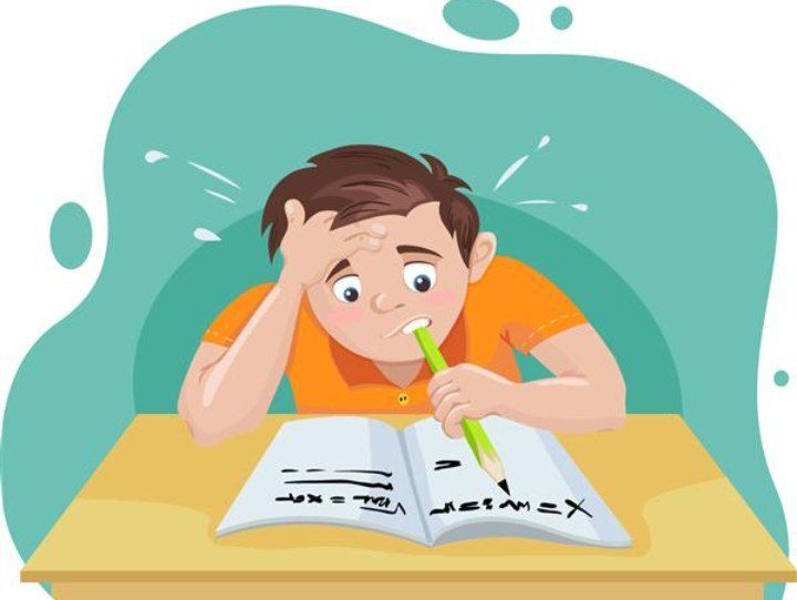 برگه های امتحانی  و سخت کوشی دانش آموز 