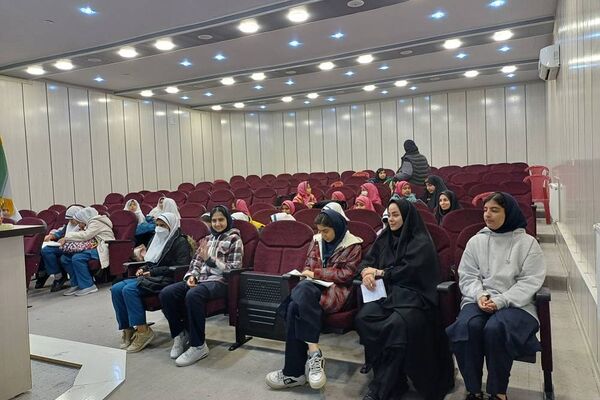 برگزاری مرحله منطقه‌ای استعدادیابی قرآنی دختران در رودهن 