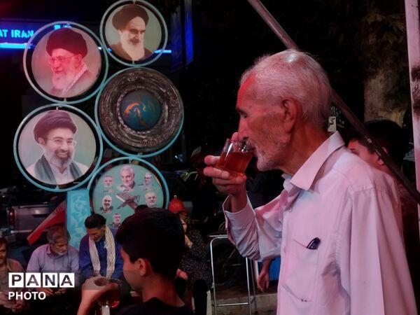 ۱۵۵ شبِ بی‌وقفه؛ وقتی چایخانه حضرت زهرا (س) میزبان دل‌های بی‌قرار شد