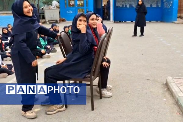 از کلاس درس تا شکوه انقلاب؛ شور دانش آموزی،  شور فجر