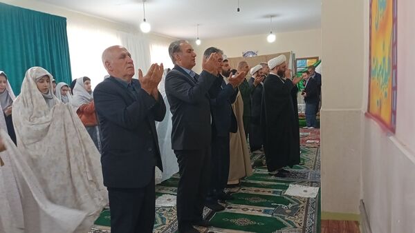 قاب اقامه نماز در مدارس اهر