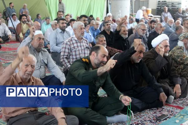 اقامه نماز جمعه‌ در گلوگاه 