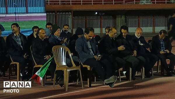 نوای همبستگی در ورزشگاه شهید باهنر کرمان