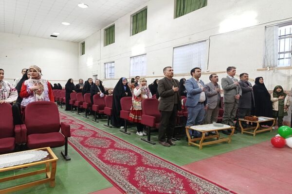 برگزاری مراسم شب فرهنگی و هنری در فاروج