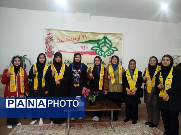 انتخابات شورای دانش‌آموزی در شهرستان فاروج 