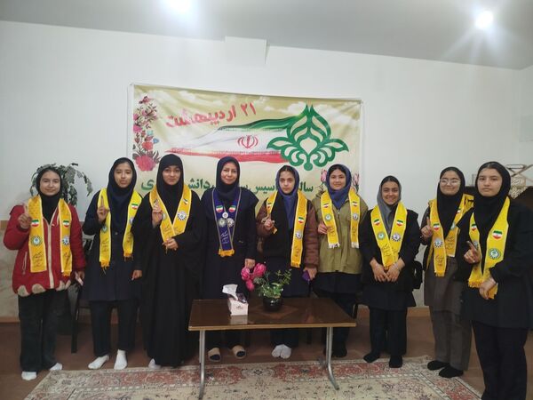 انتخابات شورای دانش‌آموزی در شهرستان فاروج 