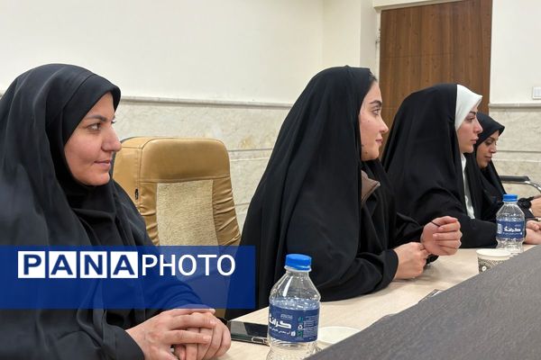 دیدار صمیمانه همکاران پرورشی اداره آموزش‌وپرورش شهرستان اسلامشهر با فرمانده بسیج فرهنگیان تهران