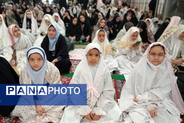 اقامه نماز جمعه در مصلی بزرگ نسیم شهر