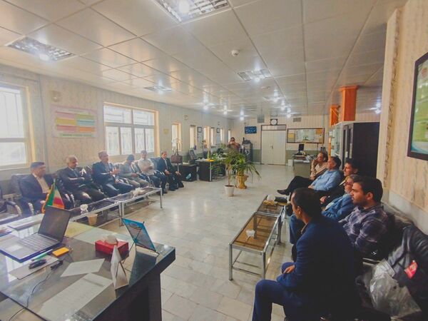حضور مدیر آموزش و پرورش کاشمر در دبیرستان پسرانه میثاق