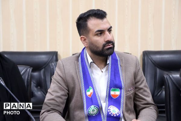 برگزاری اولین جلسه طرح «با انرژی ها» برای مدیریت مصرف انرژی در مدارس یزد