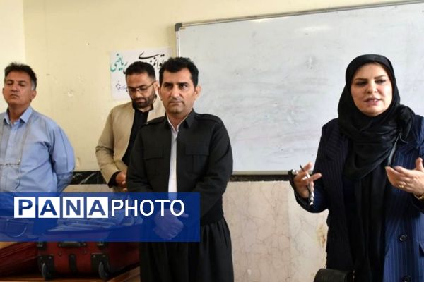 دوره توانمندسازی معلمان ابتدایی در ثلاث‌ باباجانی