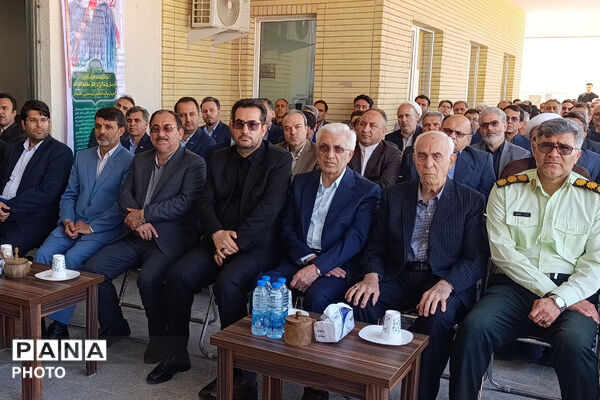آیین زنگ سپاس معلم در هنرستان نور هل اتی حصار گرمخان