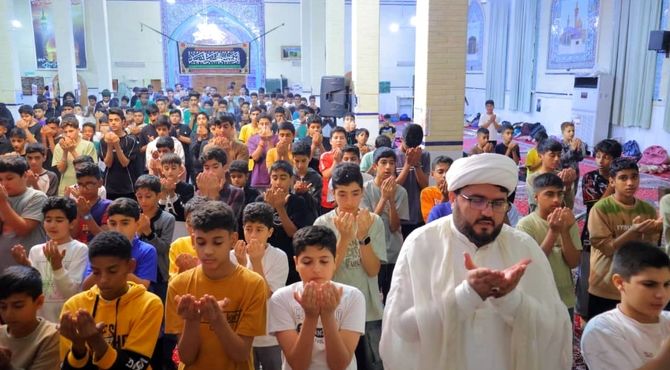 اعتکاف نوجوانان قشم با شعار «سه روز برای قاسم شدن»