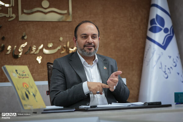 پنجمین جلسه برخط معاون پرورشی و فرهنگی وزیر آموزش و پرورش با معاونان پرورشی و فرهنگی و مربیان امور تربیتی مدارس سراسر کشور