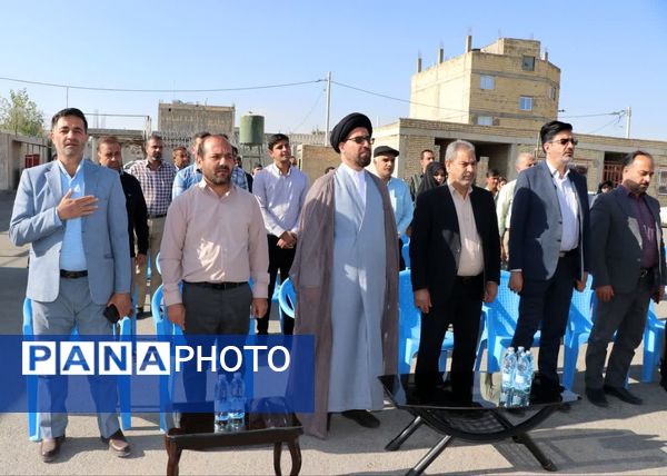 آیین افتتاح زمین چمن مصنوعی ورزشگاه مهر آموزش و پرورش فلاورجان