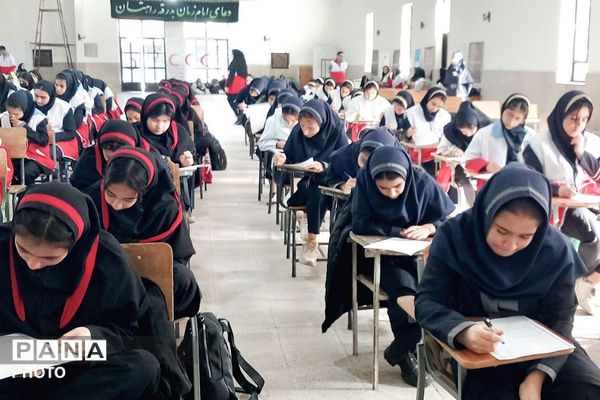 رقابت دانش‌آموزان قرچک برای ادای مسئولیت‌های اجتماعی خود در چهاردهمین المپیاد طرح «دادرس»