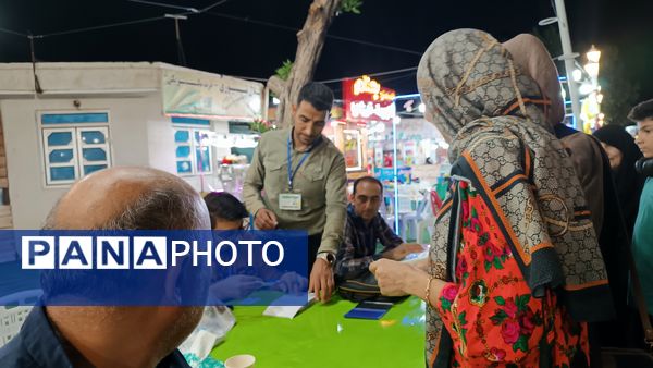 حضور اقشار مختلف مردم لارستان پای صندوق‌های رای