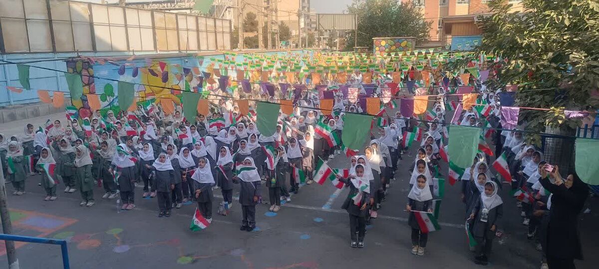 ۹۴۵ دانش‌آموز سال تحصیلی جدید را در مدرسه  حاج جعفر بیگلری آغاز می‌کنند