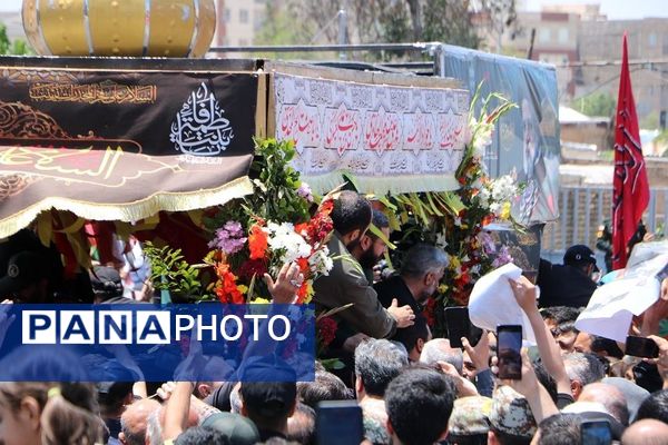 وداع با پیکر مطهر شهید حسین امیرعبدالهیان در شهرستان ری