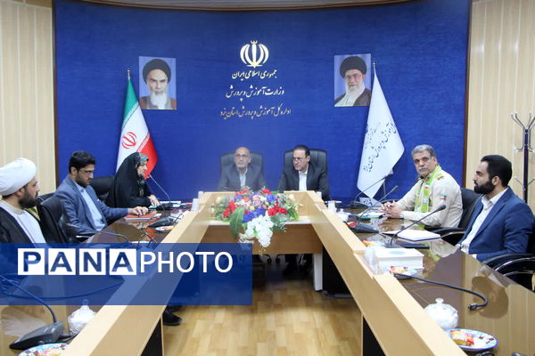 نشست شورای سازمان دانش‌آموزی استان یزد