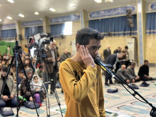   برگزاری جشن ایام‌الله دهه فجر همزمان با نماز جمعه بخش صفادشت با حضور پرشور مردم