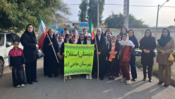 حضور پرشور مردم حاجی‌آباد در راهپیمایی باشکوه ۲۲ بهمن