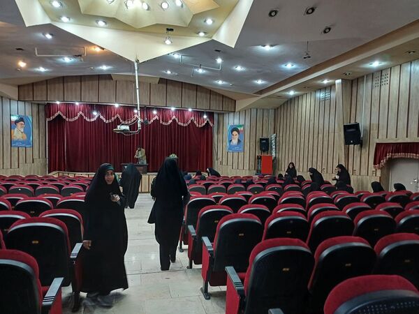 کارگاه بازی‌ها گروهی معاونان پرورشی در کانون فرهنگی و تربیتی شهید مطهری ناحیه 2 کرج و شهرستان فردیس