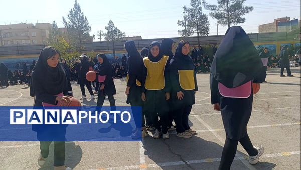 افتتاحیه المپیاد ورزشی درون مدرسه ای در دبیرستان مهر نیشابور