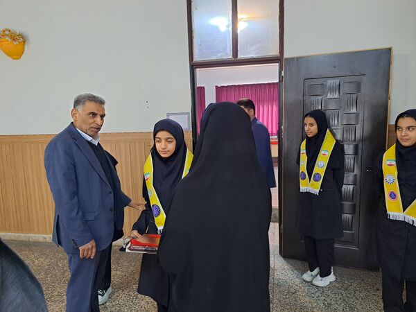 افتتاح کتابخانه دبیرستان علی افشار نژاد ناحیه ۶