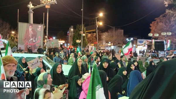 حضور پرشور مردم بجنورد در میدان شهید