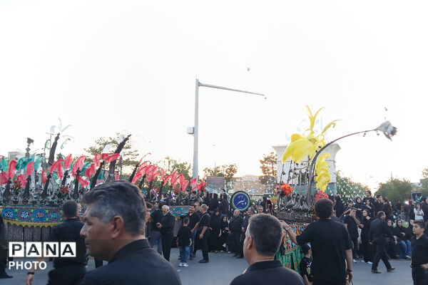 تجلی وحدت در عاشورای آباده
