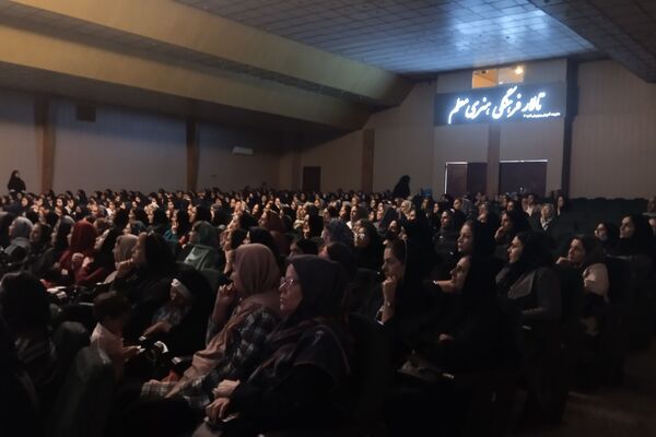 اولین جلسه هدایت تحصیلی دبیرستان پویش ناحیه ۳شیراز 