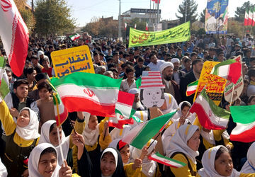 ۱۳ آبان یادآور ایستادگی ملت ایران در برابر استکبار جهانی است