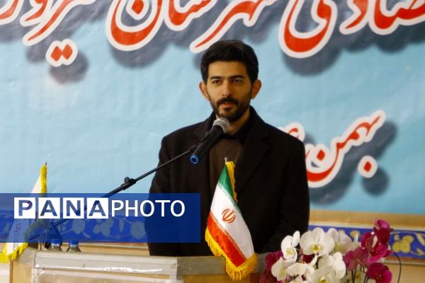 افتتاح پروژه‌های اقتصادی فیروزکوه توسط فرماندار