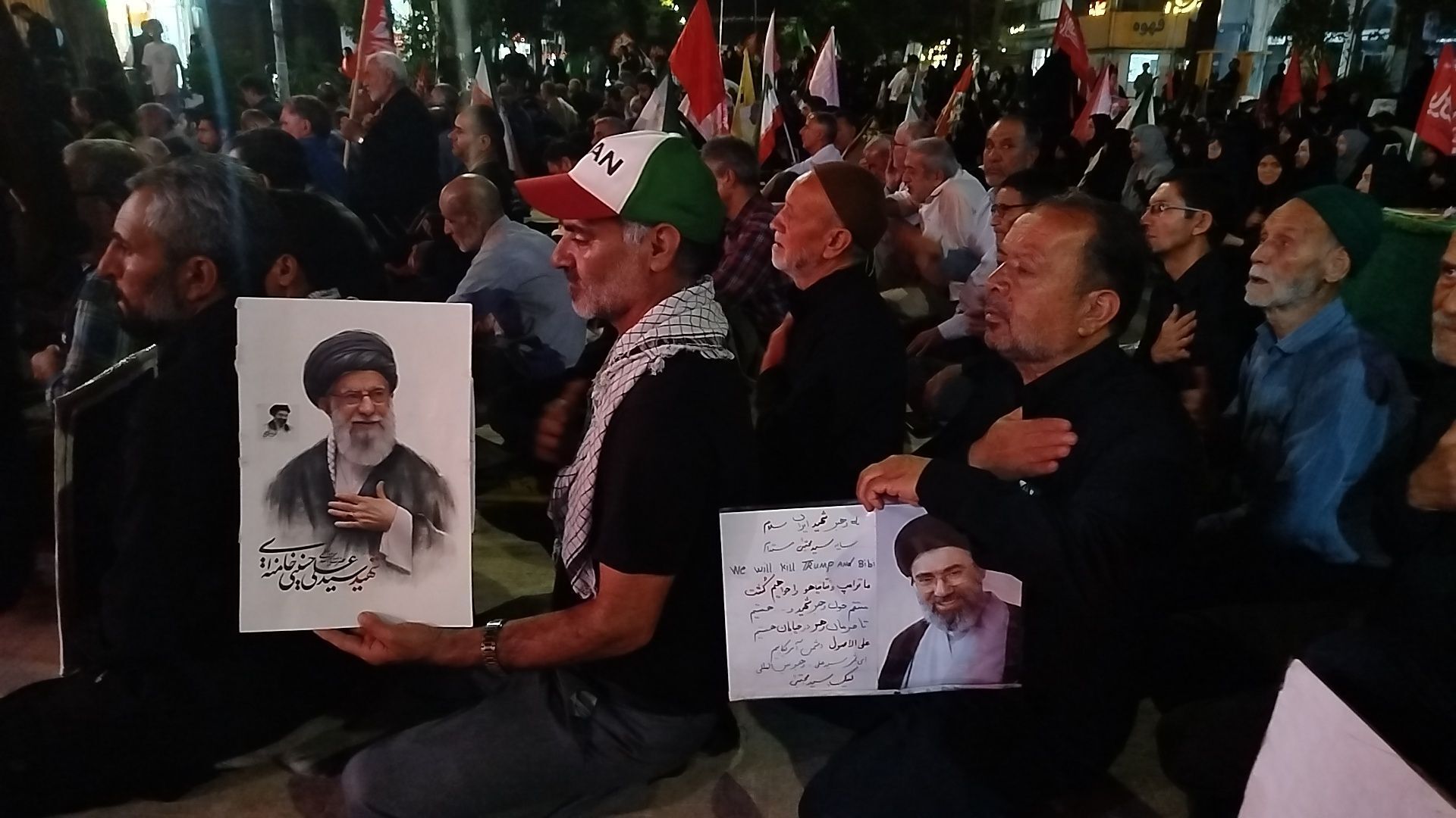 اجتماع عظیم عزاداران حسینیه امام نیشابور در سوگ رهبر انقلاب