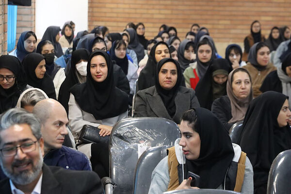 افتتاح ۷۰ کلاس درس بازسازی‌شده و راه‌اندازی دبیرستان دخترانه «میهن» در اسلامشهر