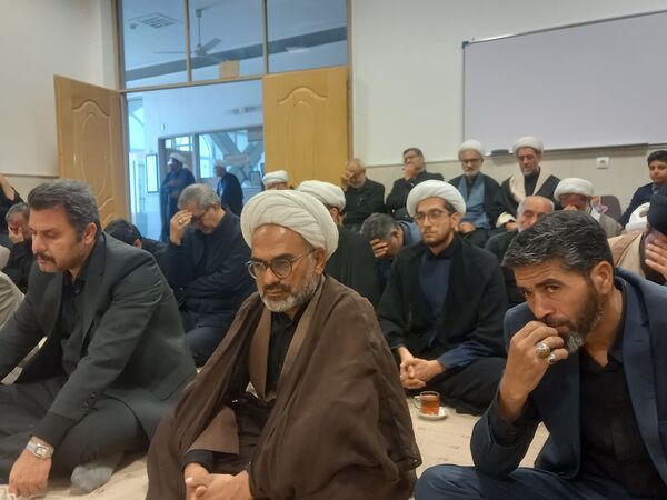 مراسم عزاداری شهادت امام رضا(ع) در دفتر امام جمعه کاشمر 