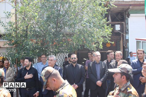 مرند یک‌صدا در سوگ رهبر شهید